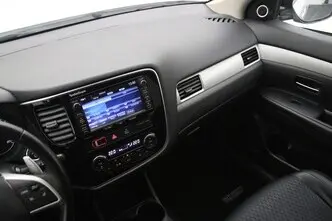 Mitsubishi Outlander, 2.0, 89 kW, pistikhübriid, automaat, nelikvedu