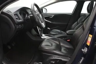 Volvo V40, 2.0, 88 kW, diisel, manuaal, esivedu