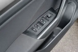 Volkswagen T-Roc, 1.5, 110 kW, bensiin, automaat