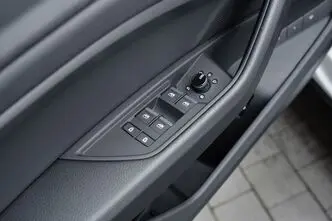 Audi e-tron, 300 kW, elekter, automaat, nelikvedu