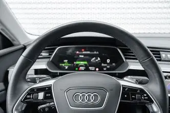 Audi e-tron, 300 kW, elekter, automaat, nelikvedu
