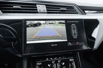 Audi e-tron, 300 kW, elekter, automaat, nelikvedu