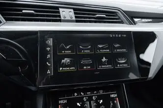 Audi e-tron, 300 kW, elekter, automaat, nelikvedu