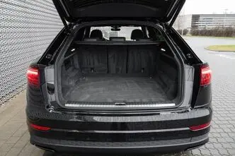 Audi Q8, 3.0, 210 kW, diesel, automatic, four-wheel drive