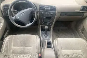 Volvo V40, 1.8, 90 kW, bensiin, automaat, esivedu