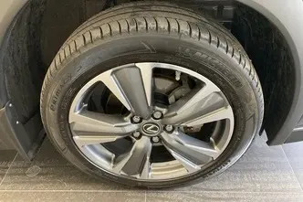 Lexus UX 300, 57 kW, electric, front-wheel drive