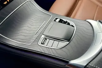 Mercedes-Benz GLC 300, 2.0, 155 kW, hübriid, automaat, nelikvedu