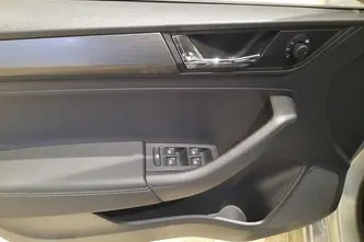 Škoda Rapid, 1.0, 70 kW, bensiin, automaat, esivedu