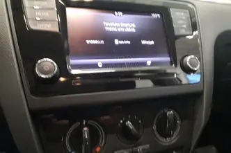 Škoda Rapid, 1.0, 70 kW, bensiin, automaat, esivedu