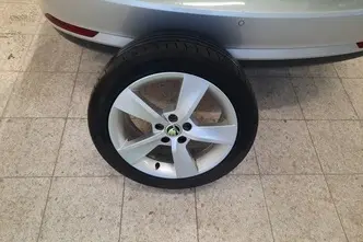 Škoda Rapid, 1.0, 70 kW, bensiin, automaat, esivedu