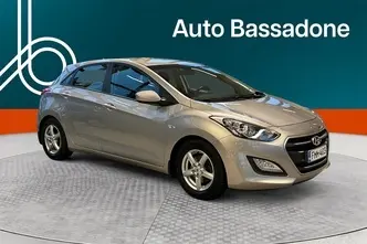 Hyundai i30, 1.4, 74 kW, бензин, механическая, передний привод
