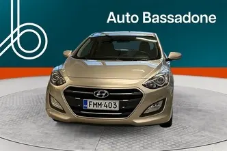 Hyundai i30, 1.4, 74 kW, бензин, механическая, передний привод