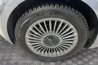 Fiat 500e, 87 kW, электричество, автомат, передний привод