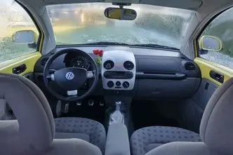 Volkswagen New Beetle, 2.0, 85 kW, bensiin, manuaal, esivedu