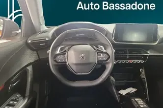 Peugeot 2008, 1.2, 96 kW, bensiin, automaat, esivedu