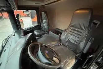 Scania P, 280 kW, diisel, manuaal