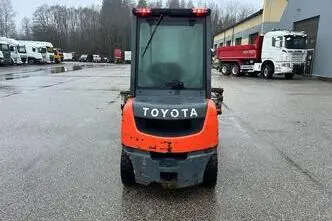 Toyota 02-8 FDF25, 36 kW