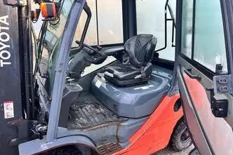 Toyota 02-8 FDF25, 36 kW