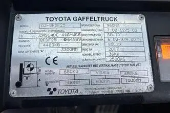 Toyota 02-8 FDF25, 36 kW