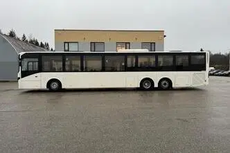 Volvo 8900 B9R, 286 kW, diisel, automaat