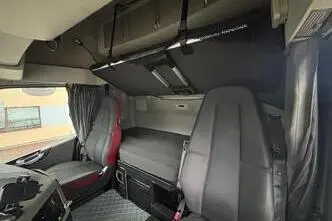 Volvo FH420, 12.8, 315 kW, diisel, automaat, tagavedu