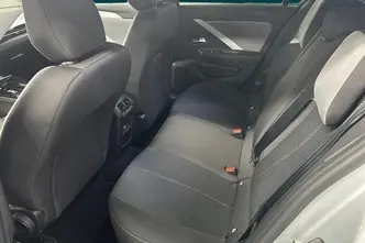 Opel Astra, 1.2, 107 kW, гибрид, автомат, передний привод