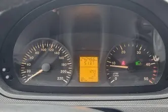 Mercedes-Benz Vito, 70 kW, diisel, manuaal, tagavedu