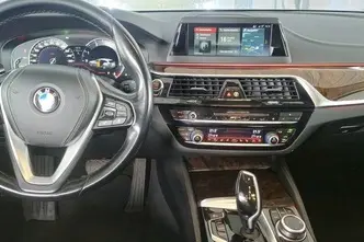 BMW 530, 3.0, 195 kW, diesel, automatic, four-wheel drive