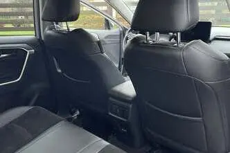 Toyota RAV4, 2.5, 131 kW, гибрид, автомат, передний привод