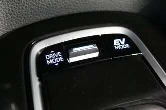 Toyota Corolla, 1.8, 72 kW, hybrid, automatic, front-wheel drive