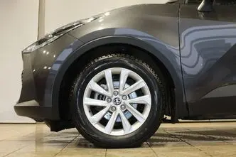 Toyota C-HR, 1.8, 72 kW, hübriid, automaat, esivedu