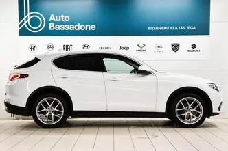 Alfa Romeo Stelvio, 2.0, 206 kW, бензин, автомат, полный привод