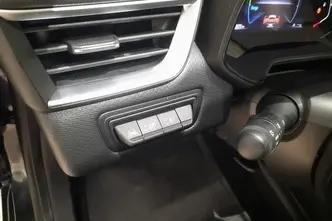 Renault Clio, 1.6, 67 kW, гибрид, автомат, передний привод