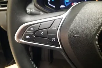 Renault Clio, 1.6, 67 kW, гибрид, автомат, передний привод