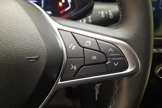 Renault Clio, 1.6, 67 kW, гибрид, автомат, передний привод