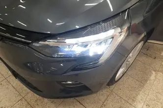 Renault Clio, 1.6, 67 kW, гибрид, автомат, передний привод