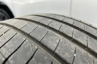 Peugeot 208, elekter, automaat, esivedu