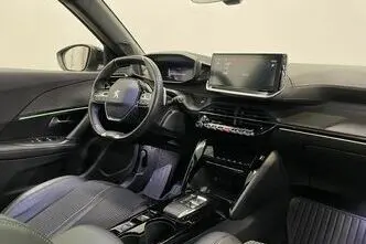 Peugeot 2008, 1.5, 96 kW, дизель, автомат, передний привод