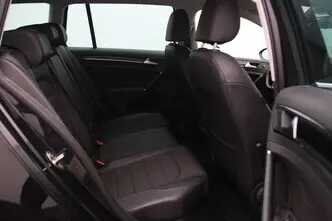 Volkswagen Golf, 1.2, 77 kW, bensiin, automaat, esivedu