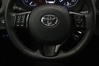 Toyota Yaris, 1.0, 53 kW, bensiin, manuaal, esivedu