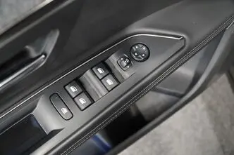 Peugeot 5008, 1.6, 88 kW, diisel, automaat, esivedu