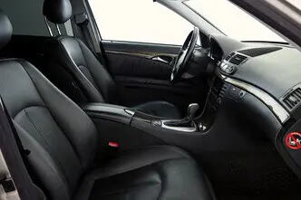 Mercedes-Benz E 320, 3.2, 165 kW, бензин, автомат, задний привод