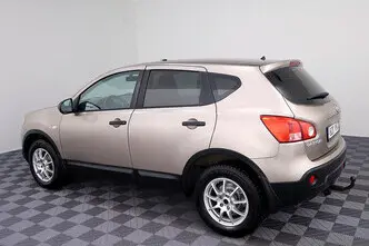 Nissan Qashqai, 2.0, 104 kW, бензин, автомат, передний привод