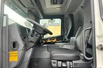 Scania P320, 235 kW, diisel, automaat