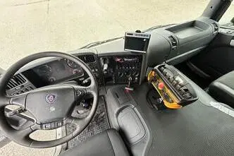 Scania P320, 235 kW, diisel, automaat