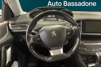 Peugeot 308, 1.2, 96 kW, bensiin, automaat, esivedu