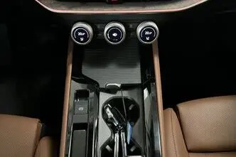 Škoda Superb, 1.5, 110 kW, hybrid, automatic, front-wheel drive