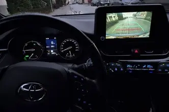 Toyota C-HR, 1.8, 72 kW, hübriid, automaat, esivedu