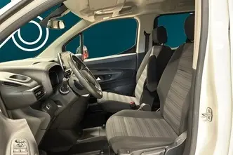 Opel Combo, 1.2, 96 kW, бензин, автомат, передний привод