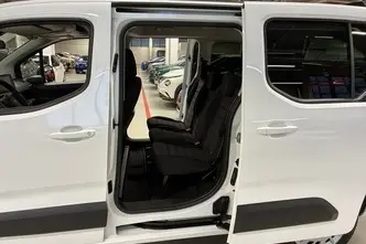 Opel Combo, 1.2, 96 kW, бензин, автомат, передний привод